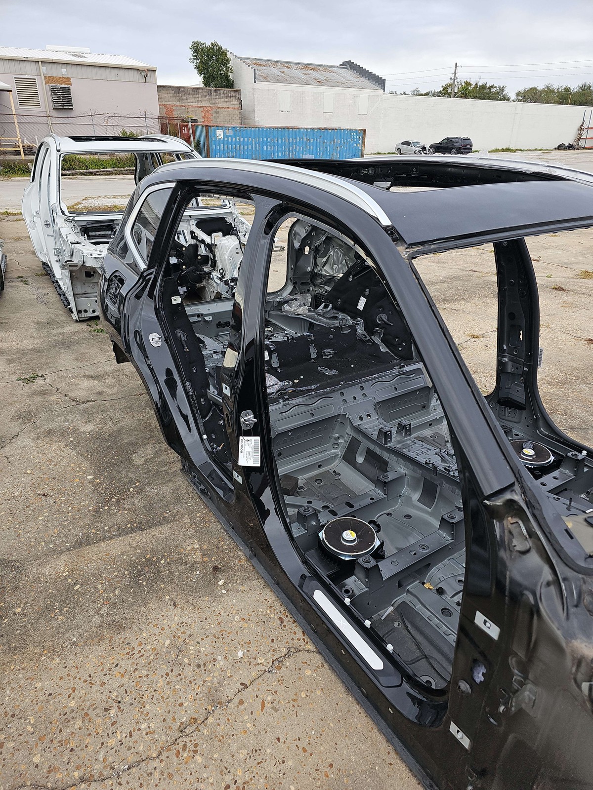 18-2021 Bmw X3 Center Pillar Right Black Oem 41007494062 41007494068 41007494132