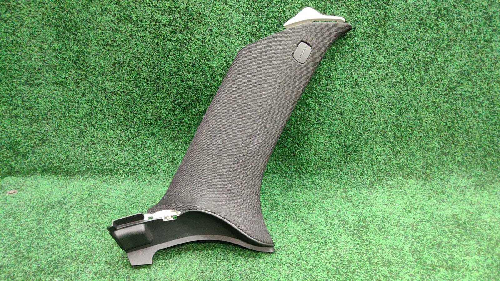 2016-2022 Mercedes Benz Glc 300 Left Upper C-trim Panel Oem A2536905703