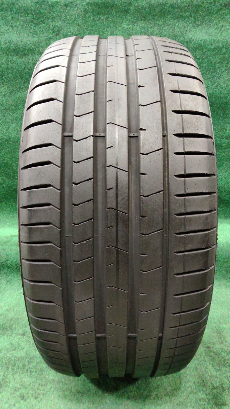 17 18 19 20 21 22 23 24 25 BMW X5 Tire 21' Whl 275/40-21 Pirelli 30% run out