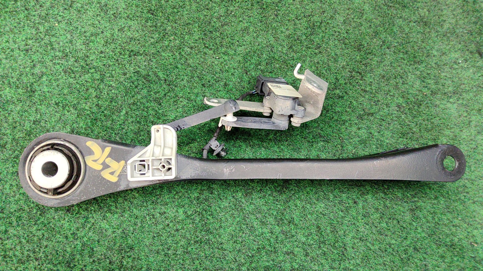 2019-2025 BMW X5 Rear Lower Suspension Control Arm OEM 33306878037