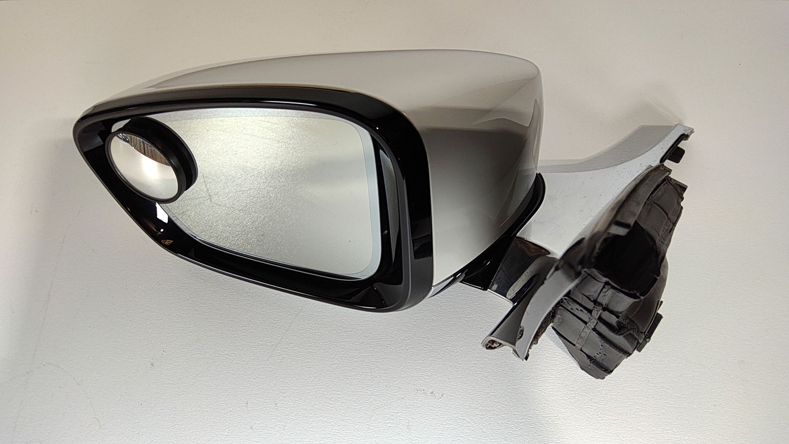 2016-2022 BMW 740i Front Left Driver Door Mirror OEM 51167437169