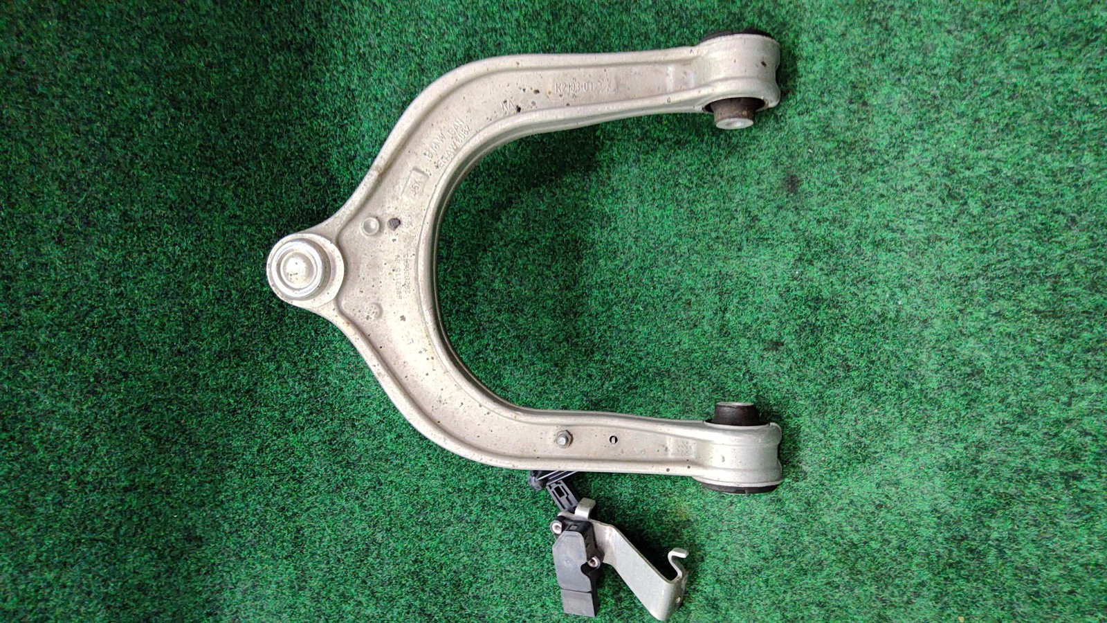 2017-2022 Bmw X7 Front Upper Control Arm Left Oem 31106883835