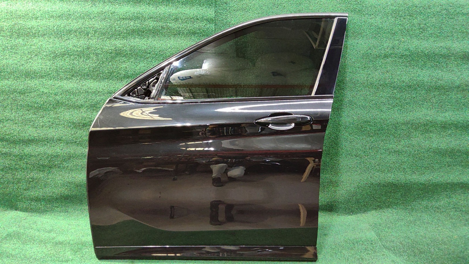 2016-2022 Bmw X1 Front Door Left black Sapphire/475 Oem 41007414369 51337349495