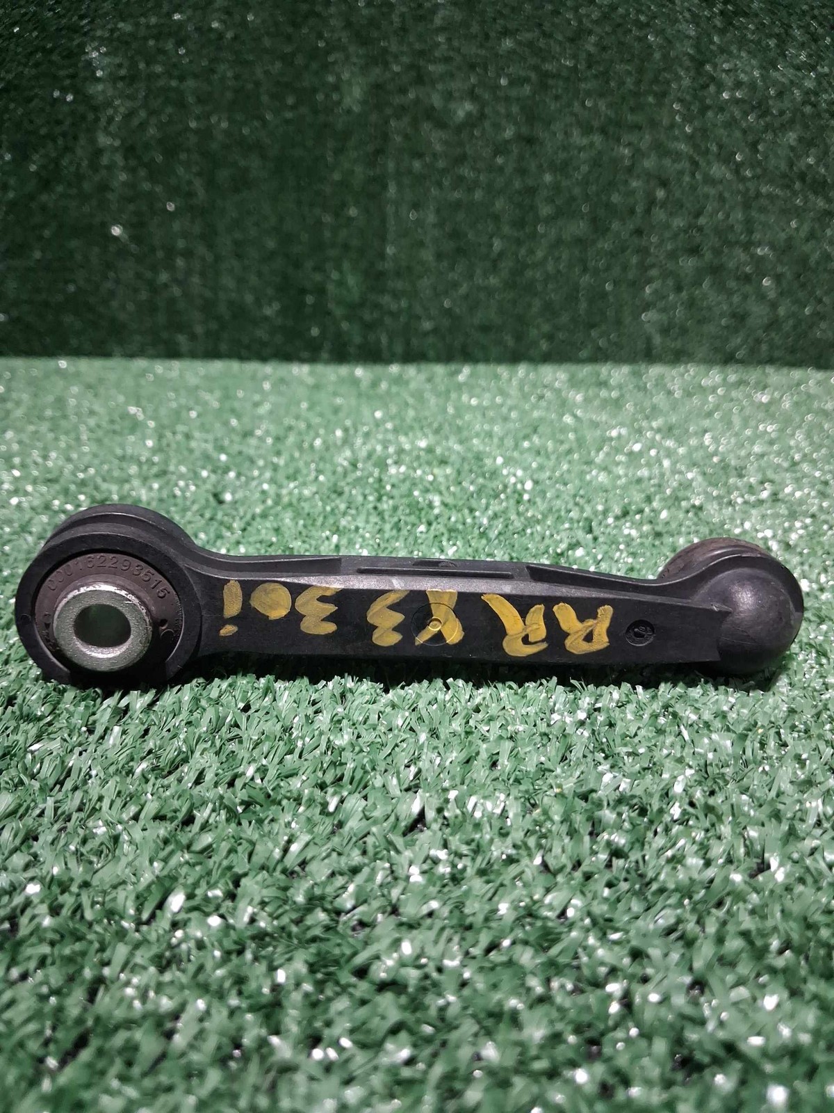 018-2023 Bmw X3 Rear Left/ Right Stabilizer Bar Swing Support Oem 33556870702