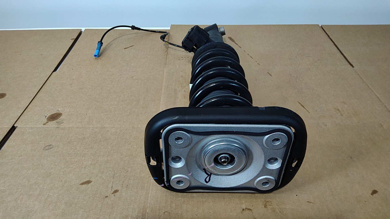 2019-2023 Bmw X5 Spring Strut Rear Right Suspension Oem 37106896442 33506866274