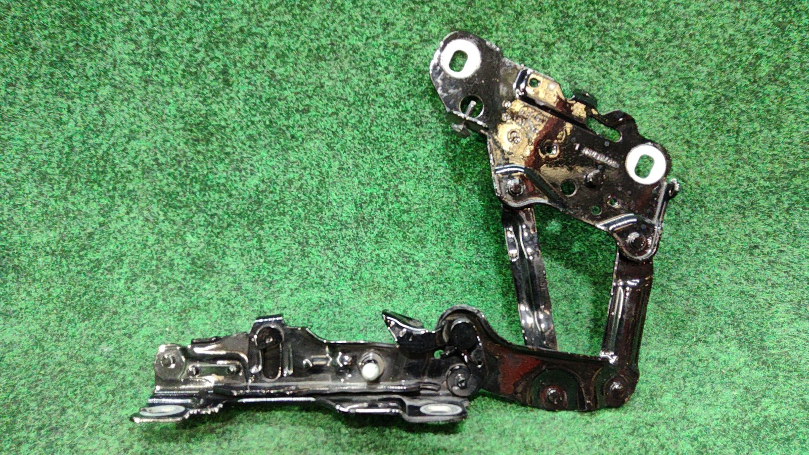 2018-2024 Bmw X3 Front Left Hood Hinge Color Jet Black 668oem 41617475791