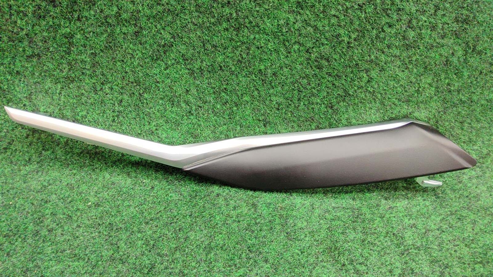 2018-2022 BMW 330i Floor Console Chrome Trim Passenger Cover OEM 51166994077