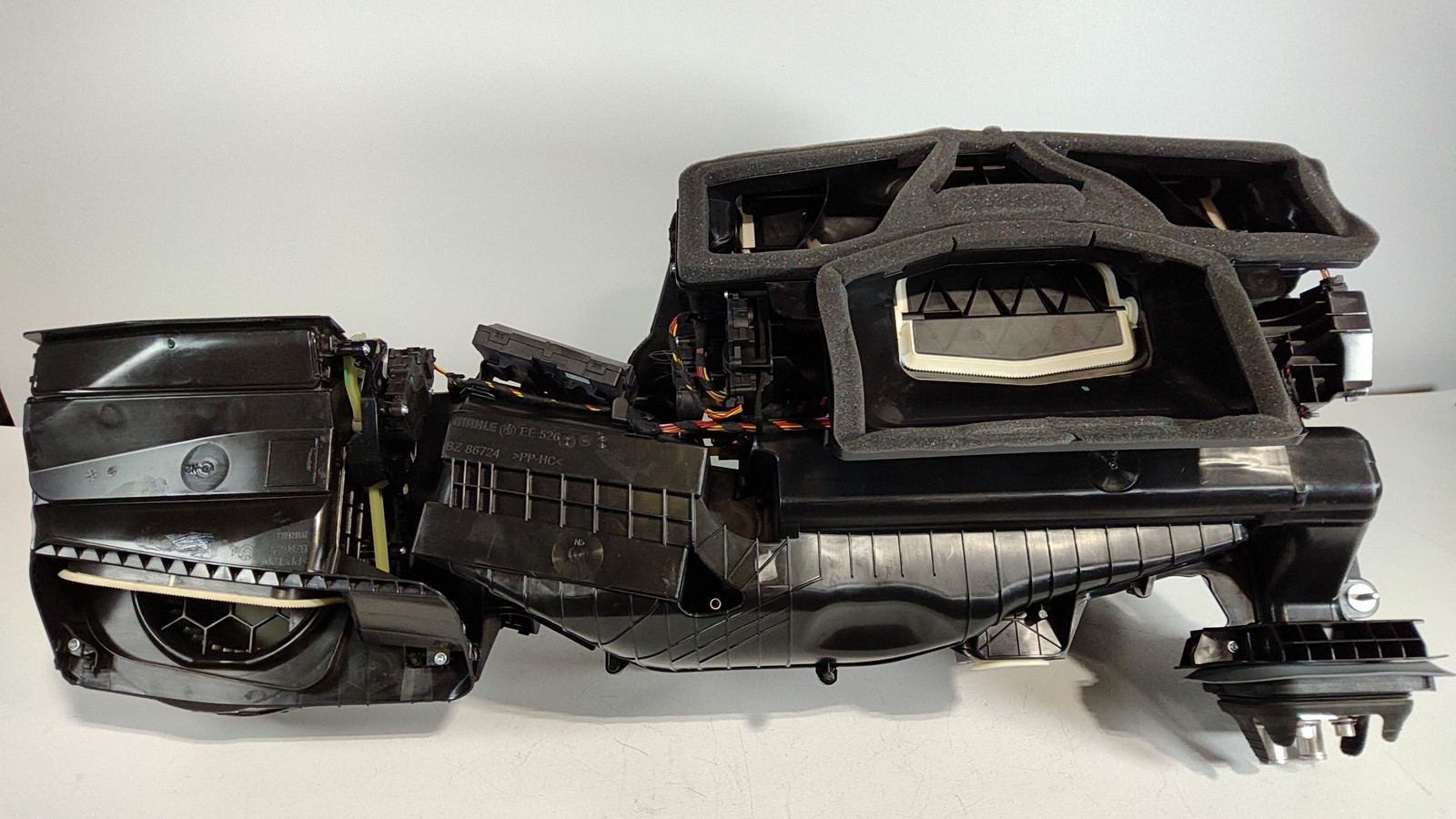 2019-2025 BMW X5 HVAC A/C Heater Evaporator Core Case OEM 64115B3A5E0