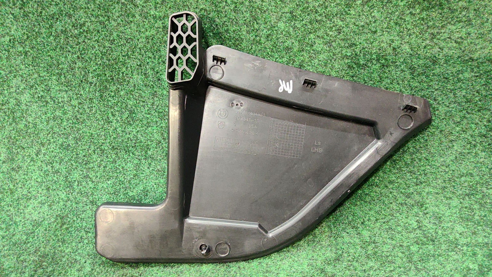 2019-2023 BMW X5 Front Left Windshield Cowl Vent Panel 51717434881