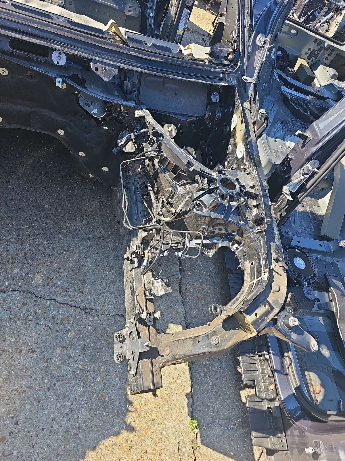 2017-2023 Bmw X3 Front Right Engine Support Oem 41007481010