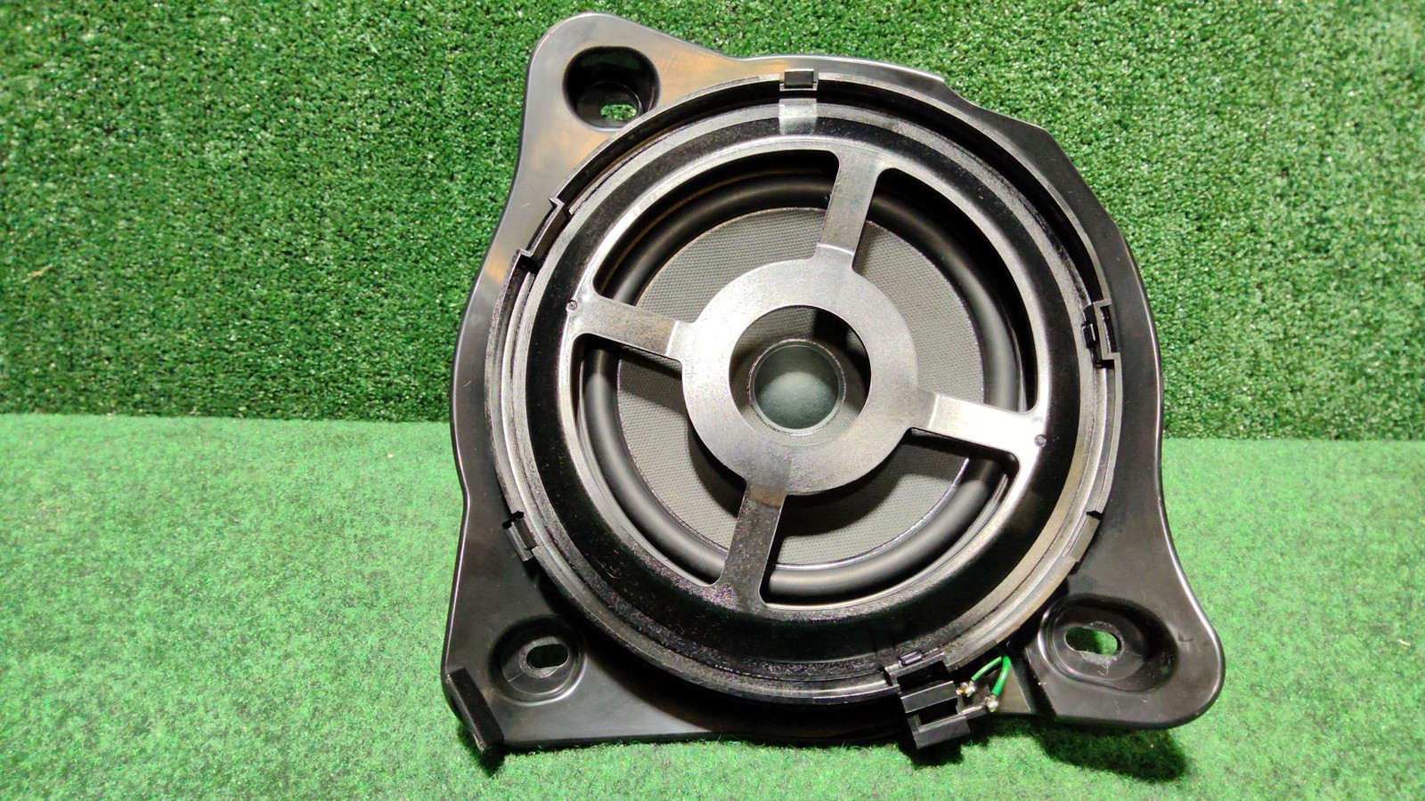 2014-2021 Mercedes C300 Dashboard Front Footwell Lower Speaker Oem A2058201602