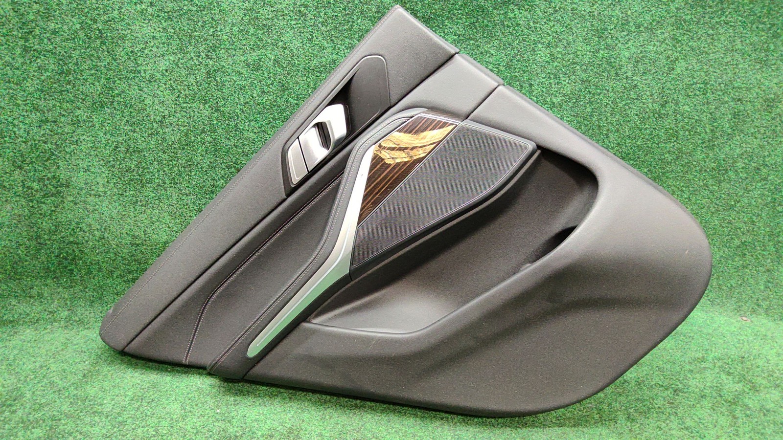 2019-2023 Bmw X5 Left Rear Door Trim Panel Oem 51429474067