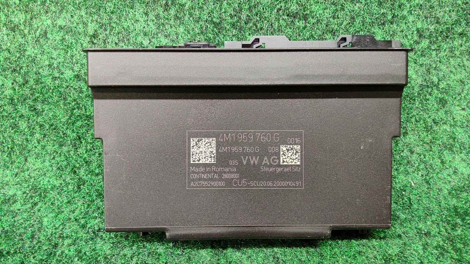 2021-2023 Audi Q7 Front Right Power Seat Control Module OEM 4M8959760B