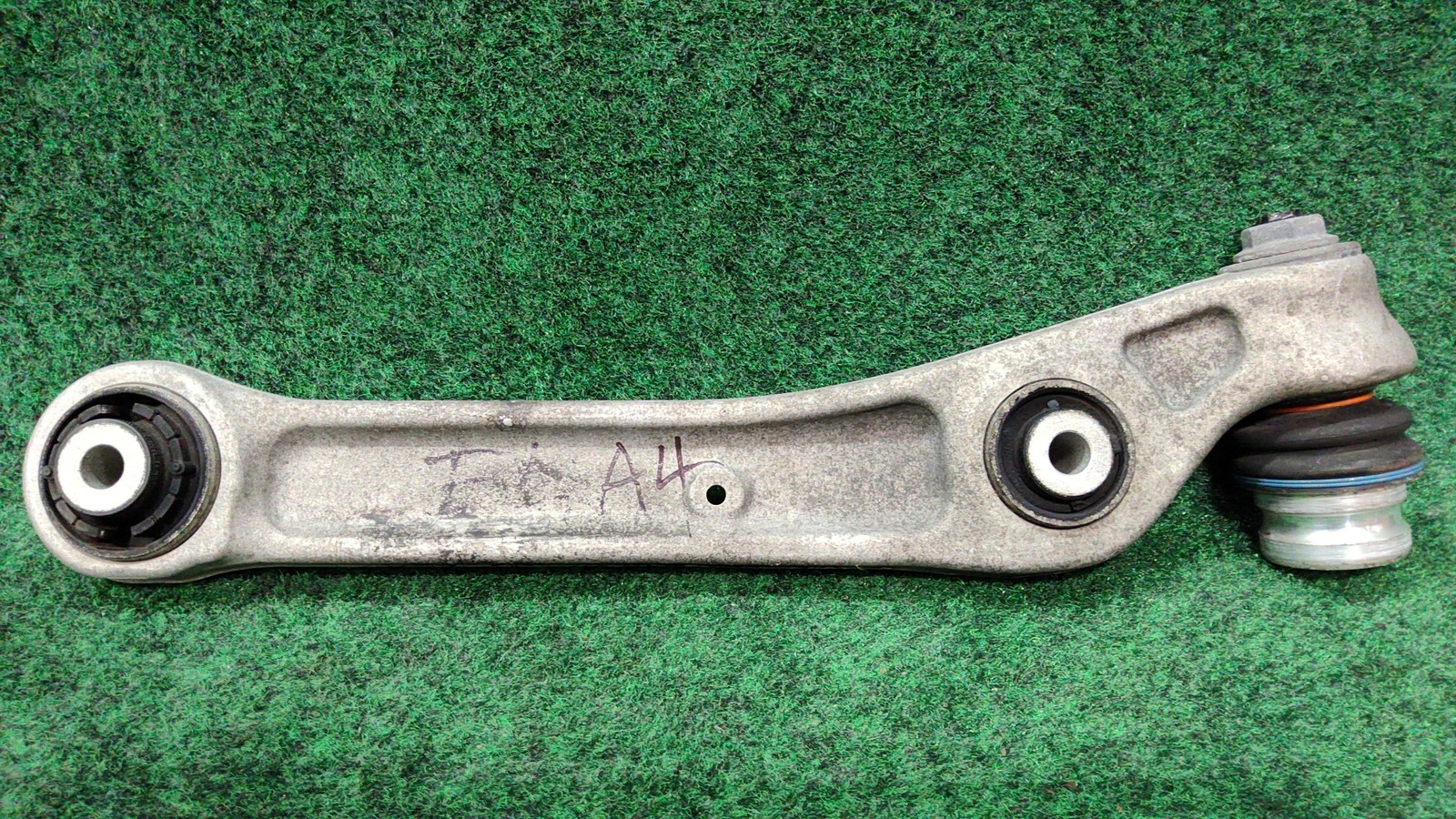 2021-2024 Audi A4 Front LEFT Wishbone 41k Miles Oem 8w0407155a
