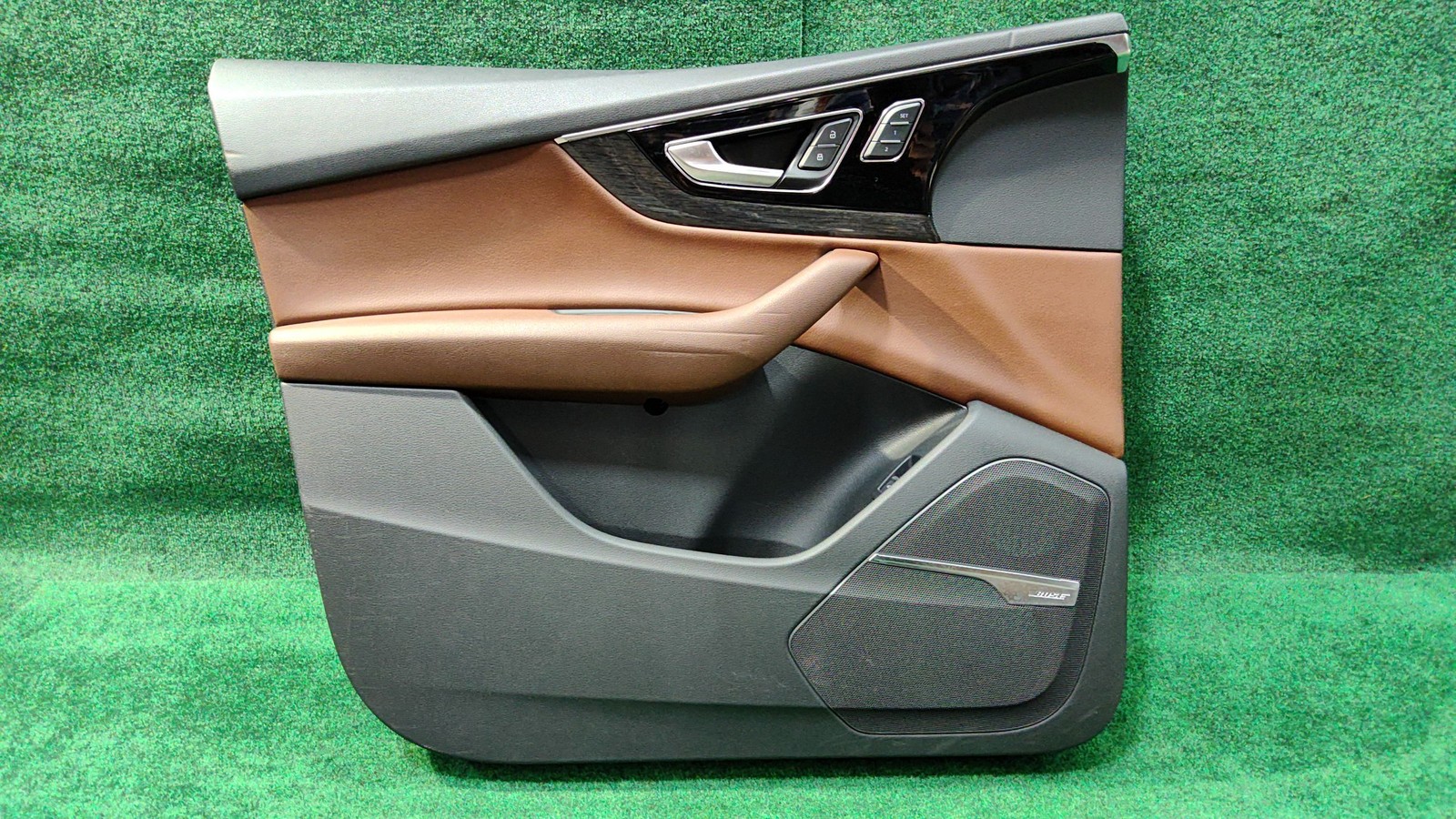 2017-2019 Audi Q7 Front Left Door Trim Panel Alcanta Nougat Brown Oem 4m0867103b