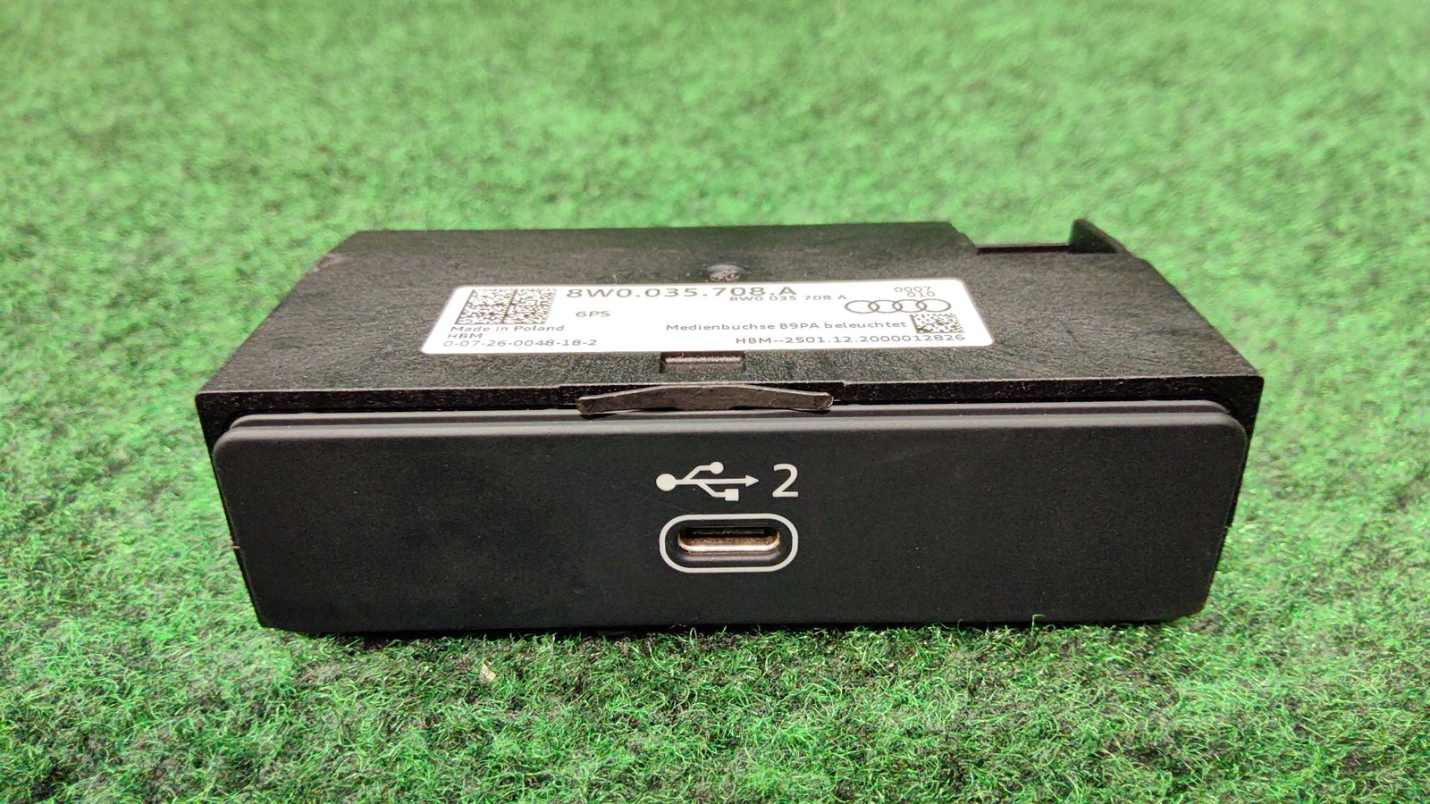 2021-2025 Audi A4 Usb Connection Port Oem 8w003570a