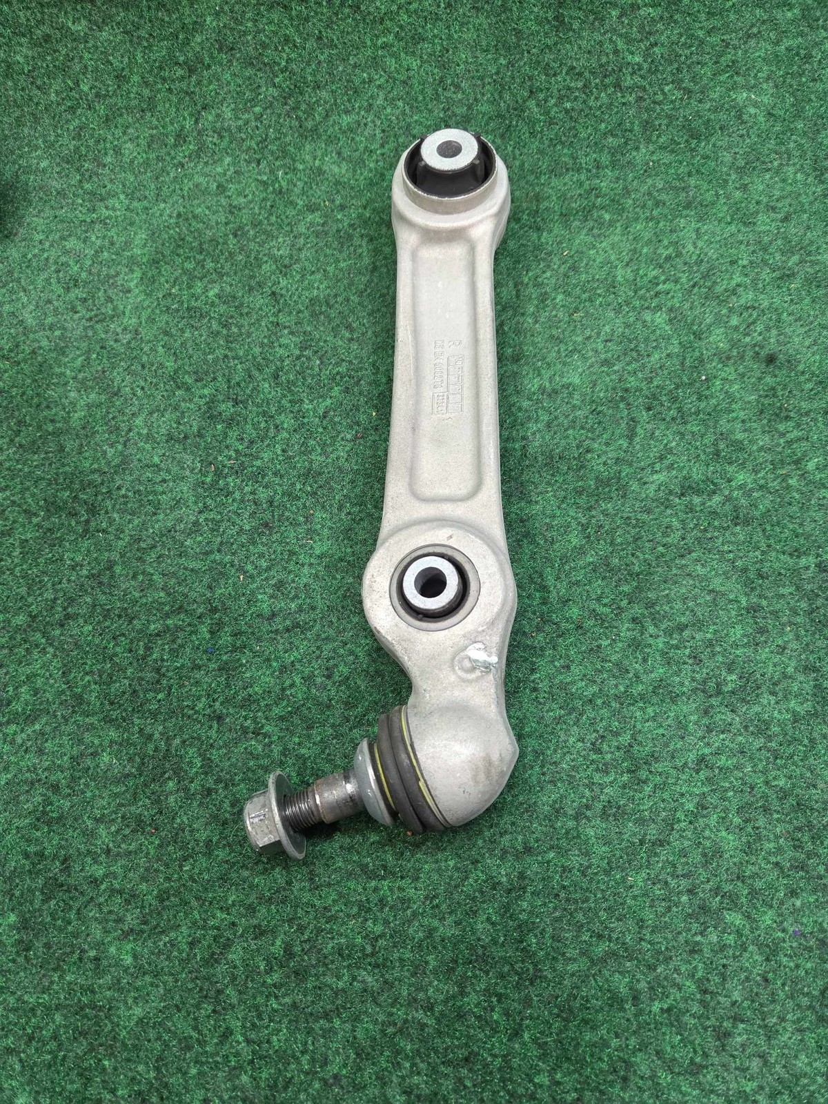 2017-2022 BMW 740i Front RH Right Lower Rearward Control OEM 31106861170