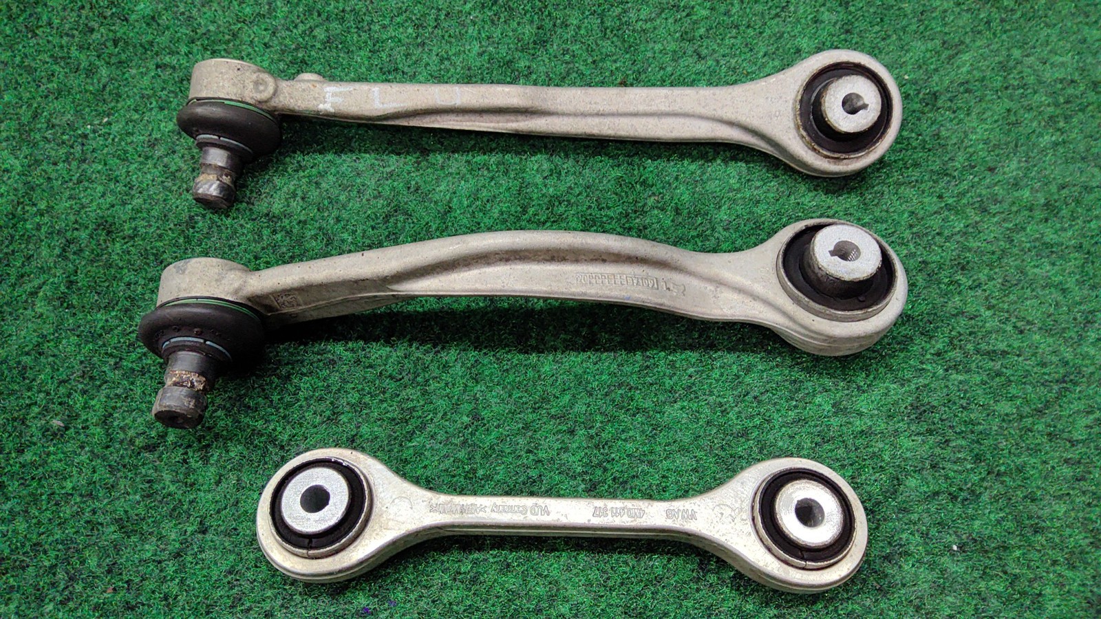 2017-2024 Audi Q7 Front Left Set Of Control Arms OEM