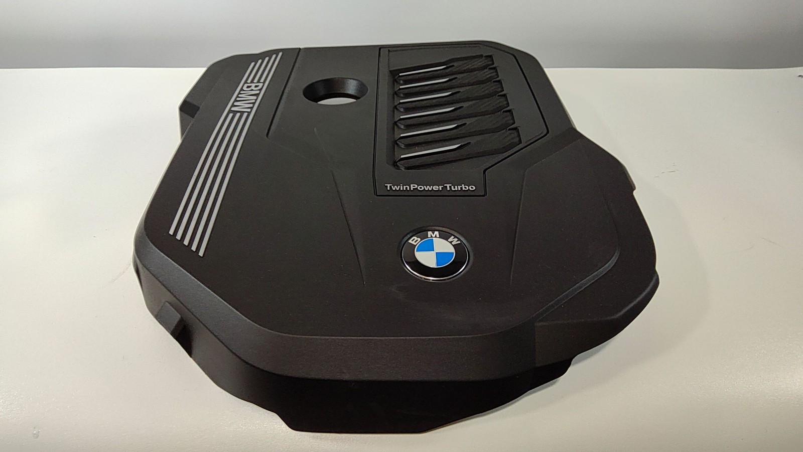 2019-2025 Bmw X5 Engine Cover Oem 11148687367 Original