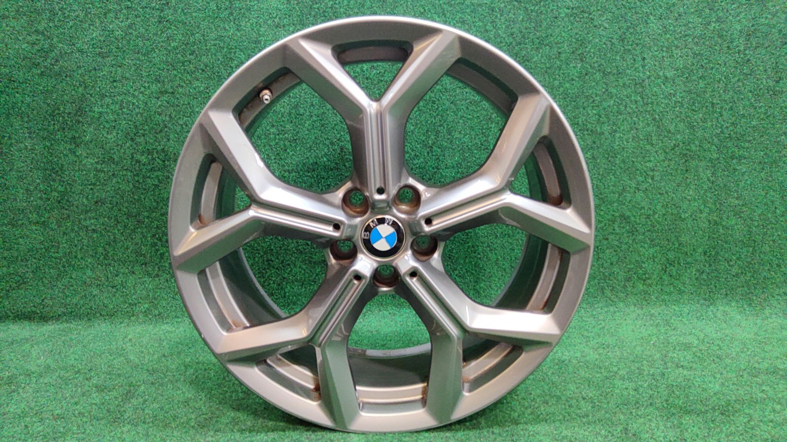 Bmw Wheel Light Alloy Rim Ferricgrey 5-y Spoke 7.5jx19 Oem 36116877327