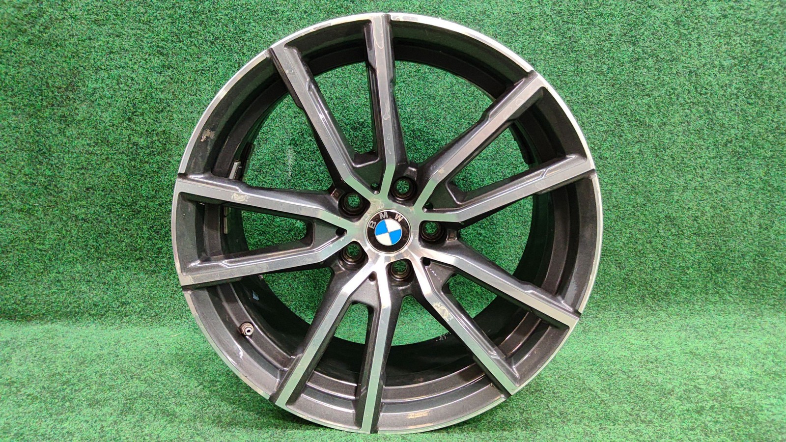 BMW 18'x7-1/2 Wheel 5 Doble Spoke OEM 36116883522