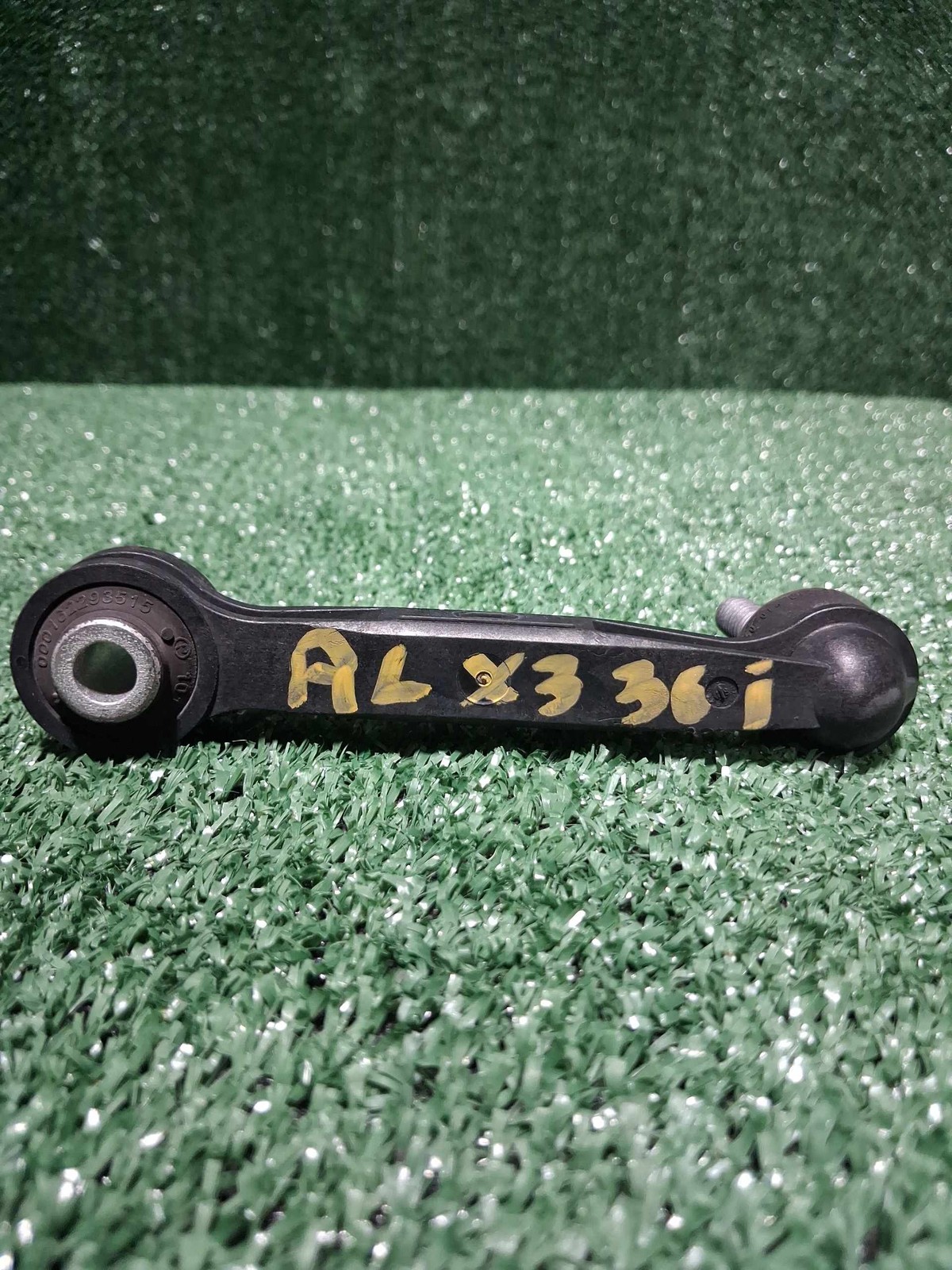 2018-2023 Bmw X3 Rear Left/ Right Stabilizer Bar Swing Support Oem 33356870702