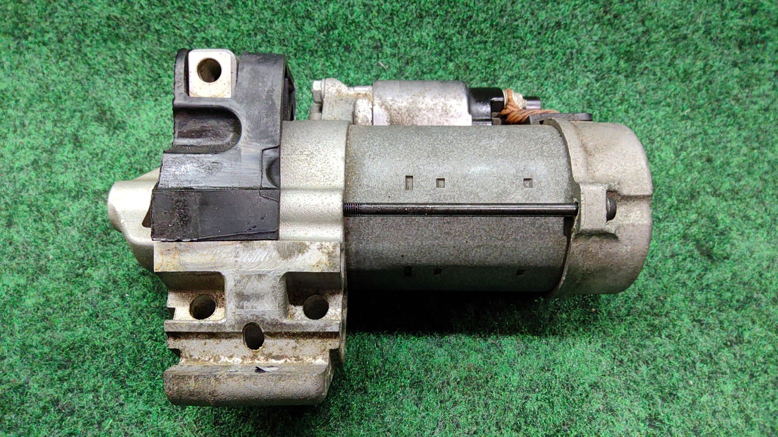 2019-2022 BMW X7 3.0L Engine Starter Motor OEM 12418671505 Original