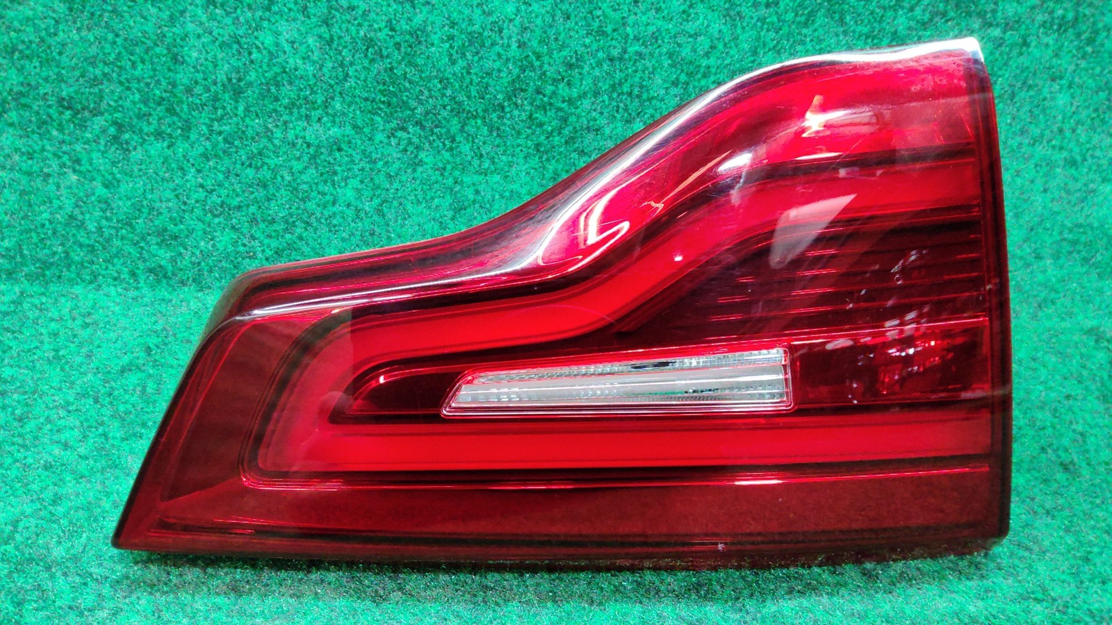 2018-2020 BMW X3 Left Tail Light Liftgate Mounted Lamp OEM 63219853375