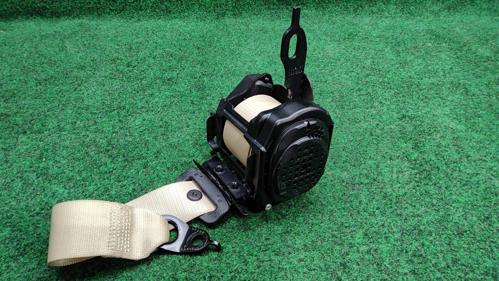 2017-2023 BMW 530i Rear Right Upper Seat Belt OEM 72117455625