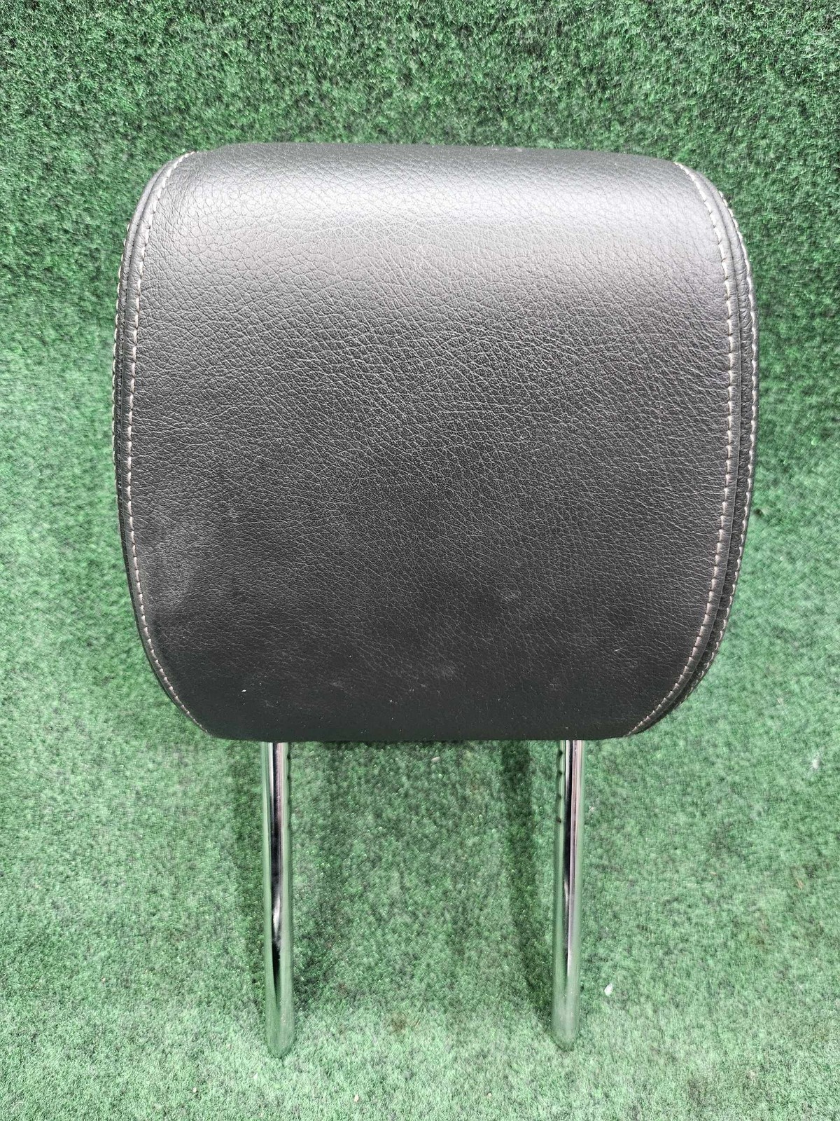 2012-2019 BMW 330i Front Right Seat Headrest Black leather OEM 52107362623