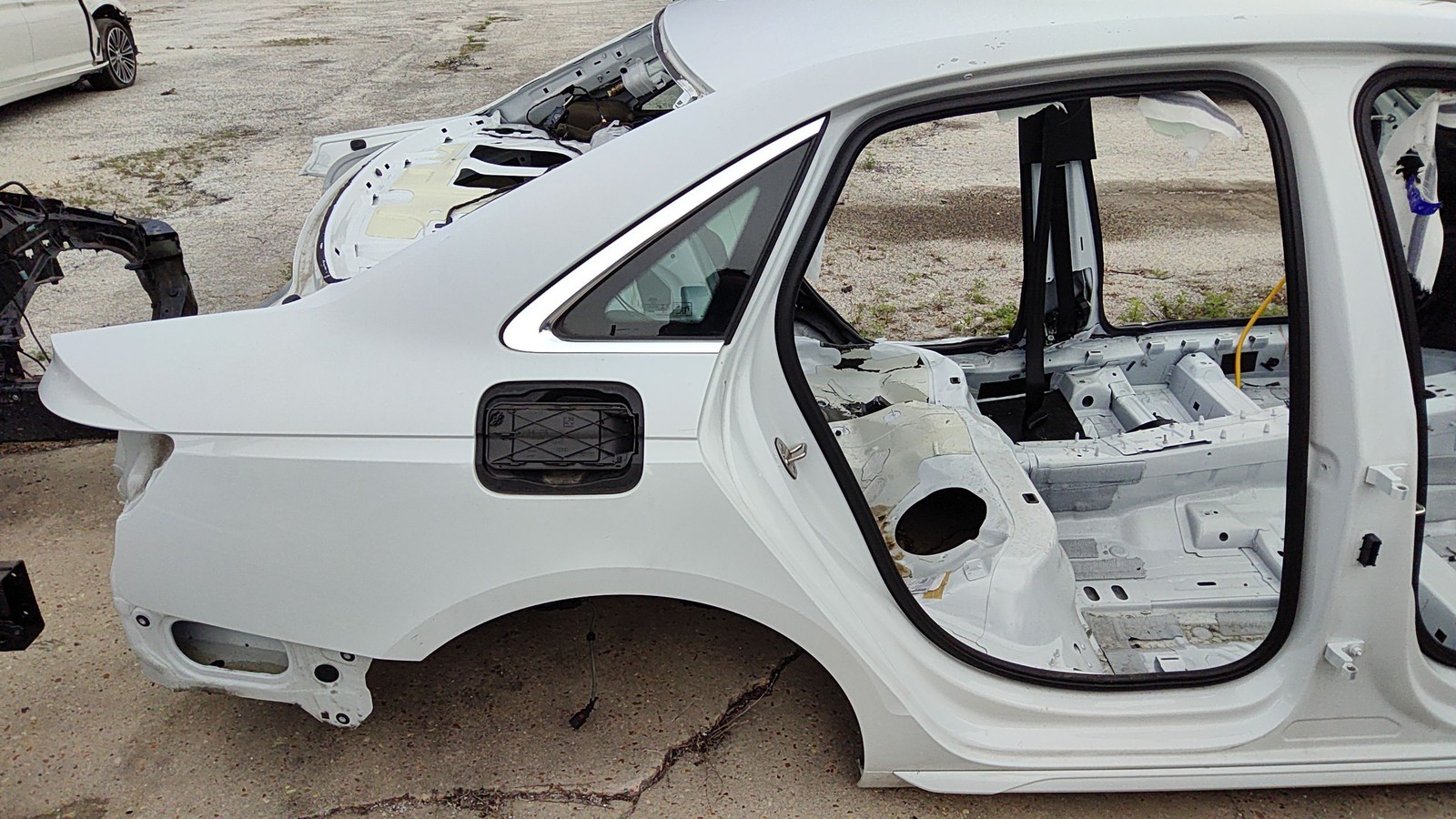 2021-2025 Audi A4 Rear Right Quarter Panel Glacier White 2y2y Oem 8w5809838a