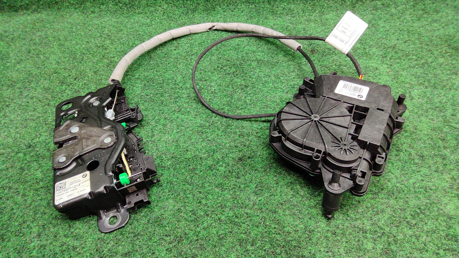 2018-2024 Bmw X3 Rear Trunk Lid Lock / Actuator Oem 51247383561 / 51247357112