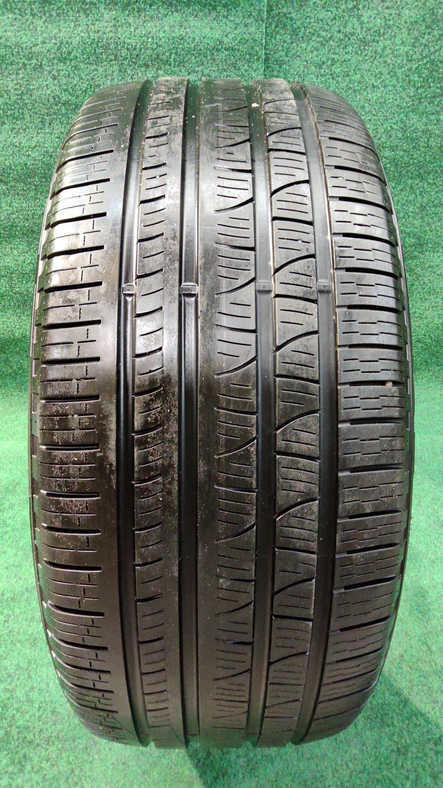 Tire Pirelli Scorpion Verde Run Flat 20' 285/45 40k Miles