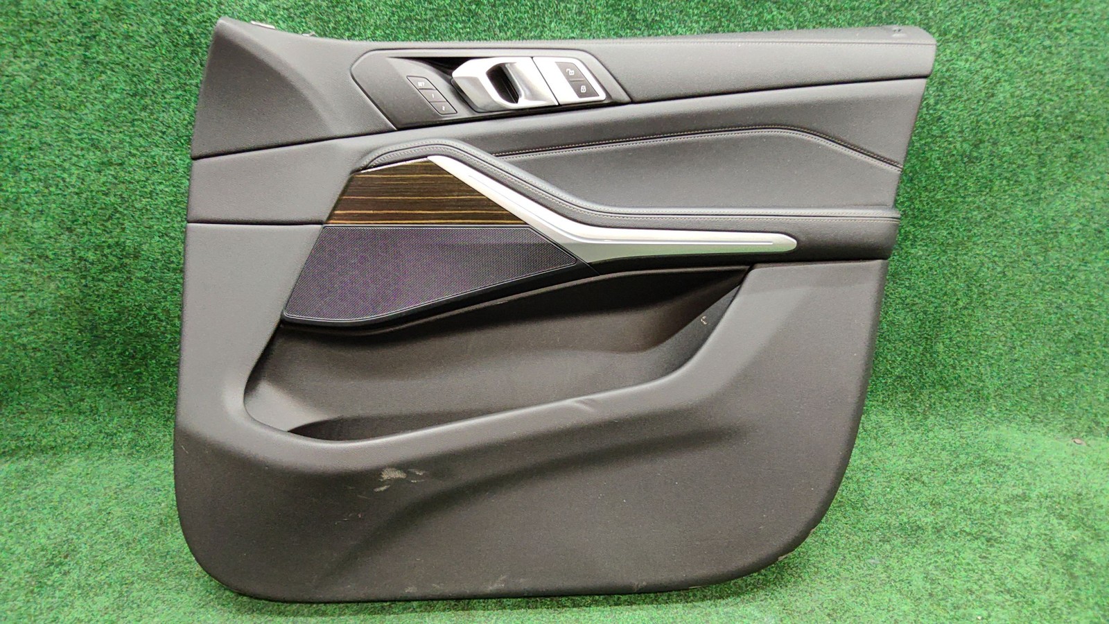 2019-2023 Bmw X5 Right Front Door Trim Panel Oem 51419473884