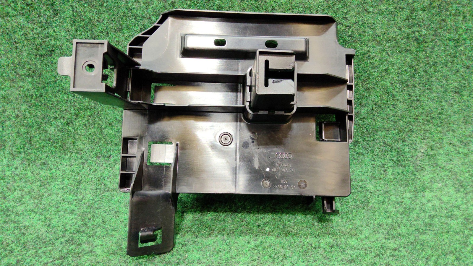 2017-2025 Audi Q7 Quattro Control Module Bracket Oem 4m0907341