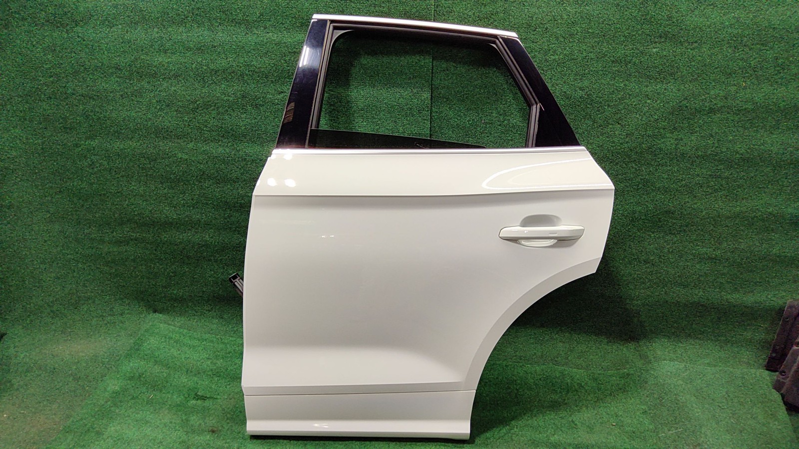 2018-2021 Audi SQ5 Rear Left Door Color Ibis White T9t9 Oem 80a833051b