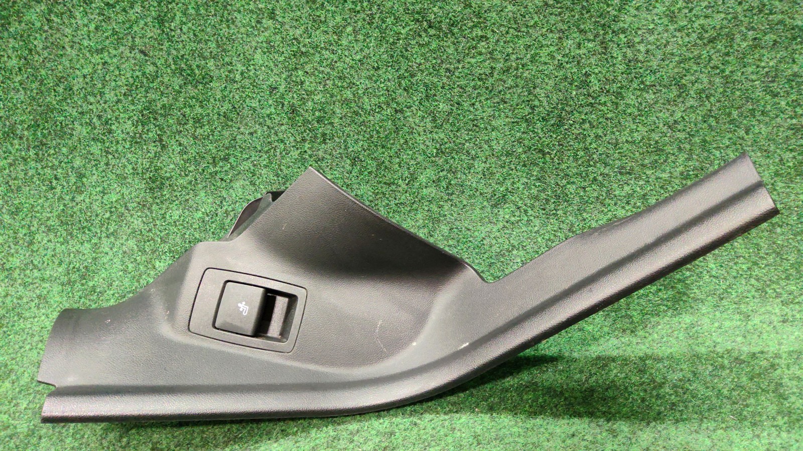 2018-2023 Bmw X3 Right Inner Sear Relise Control Oem 51477446642