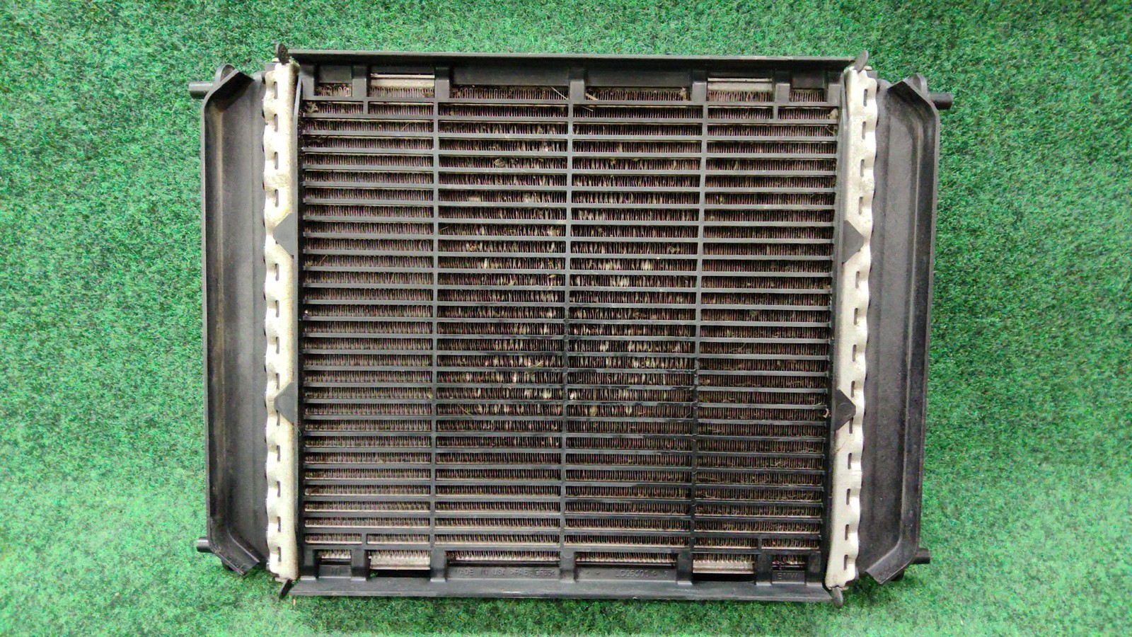 2020-2023 Bmw X6 M50i Auxiliary Radiator Oem 17117560816