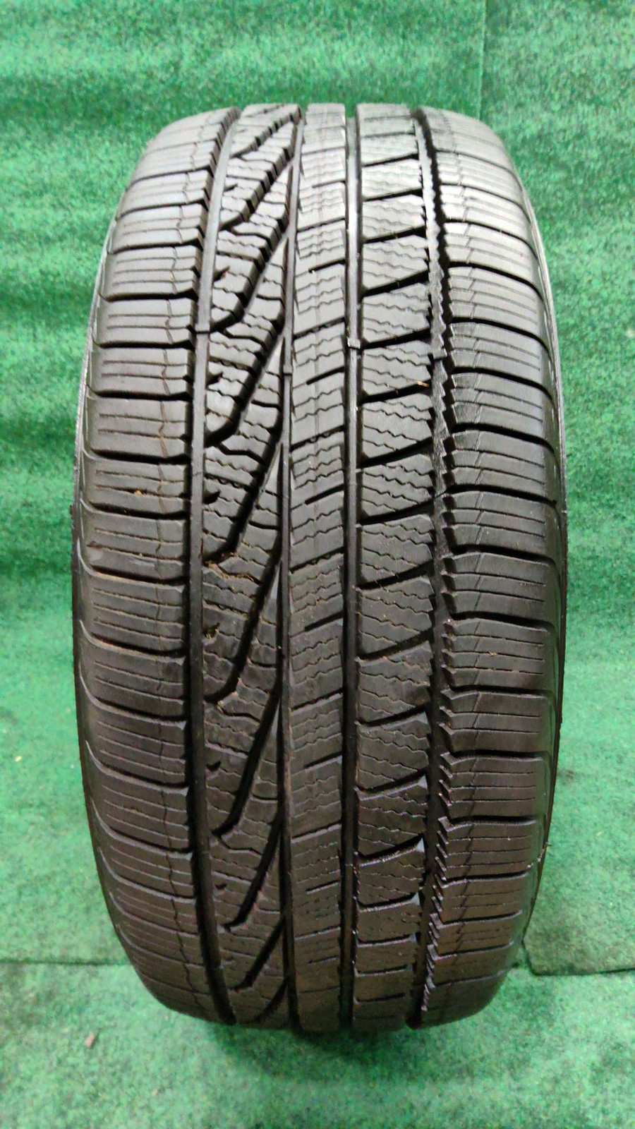 Tire 18' WHL 225/45-18 GOODYEAR OEM 36122459510