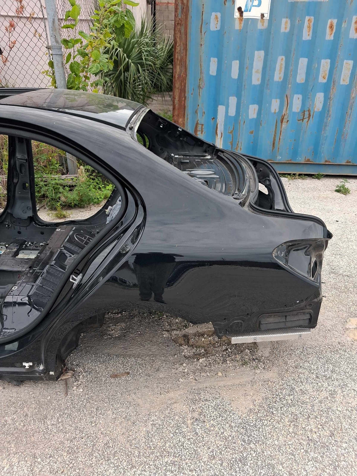 2015-2018 Mercedes Benz C300 Left Quarter Panel Black 040 OEM A2056304102