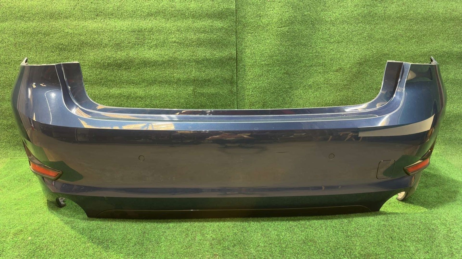 2019-2025 Bmw 330i Rear Bumper Blau Metallic C1m Oem 51128493933 51127463617
