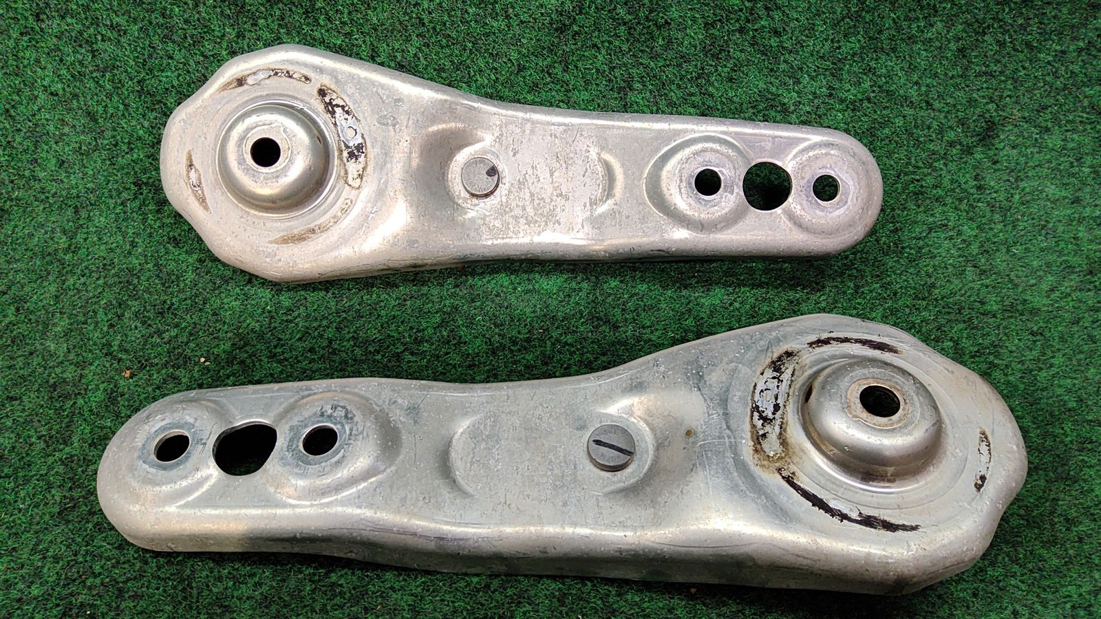2019-2025 BMW X5 Rear Suspension Forward Brackets OEM 33306878763