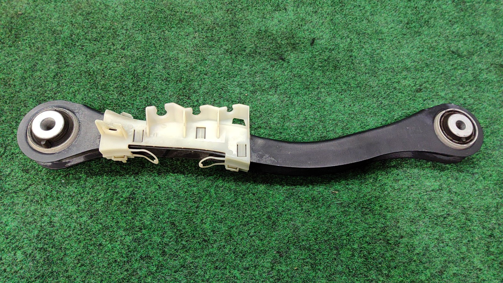 2019-2025 BMW X5 Rear Left Lower Suspension Control Arm OEM 33306878029