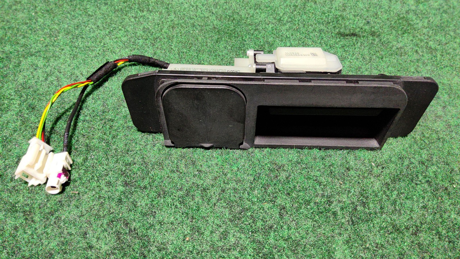 2014-2021 Mercedes Benz C300 Trunk Lid Push-release Handle Oem A0997501600