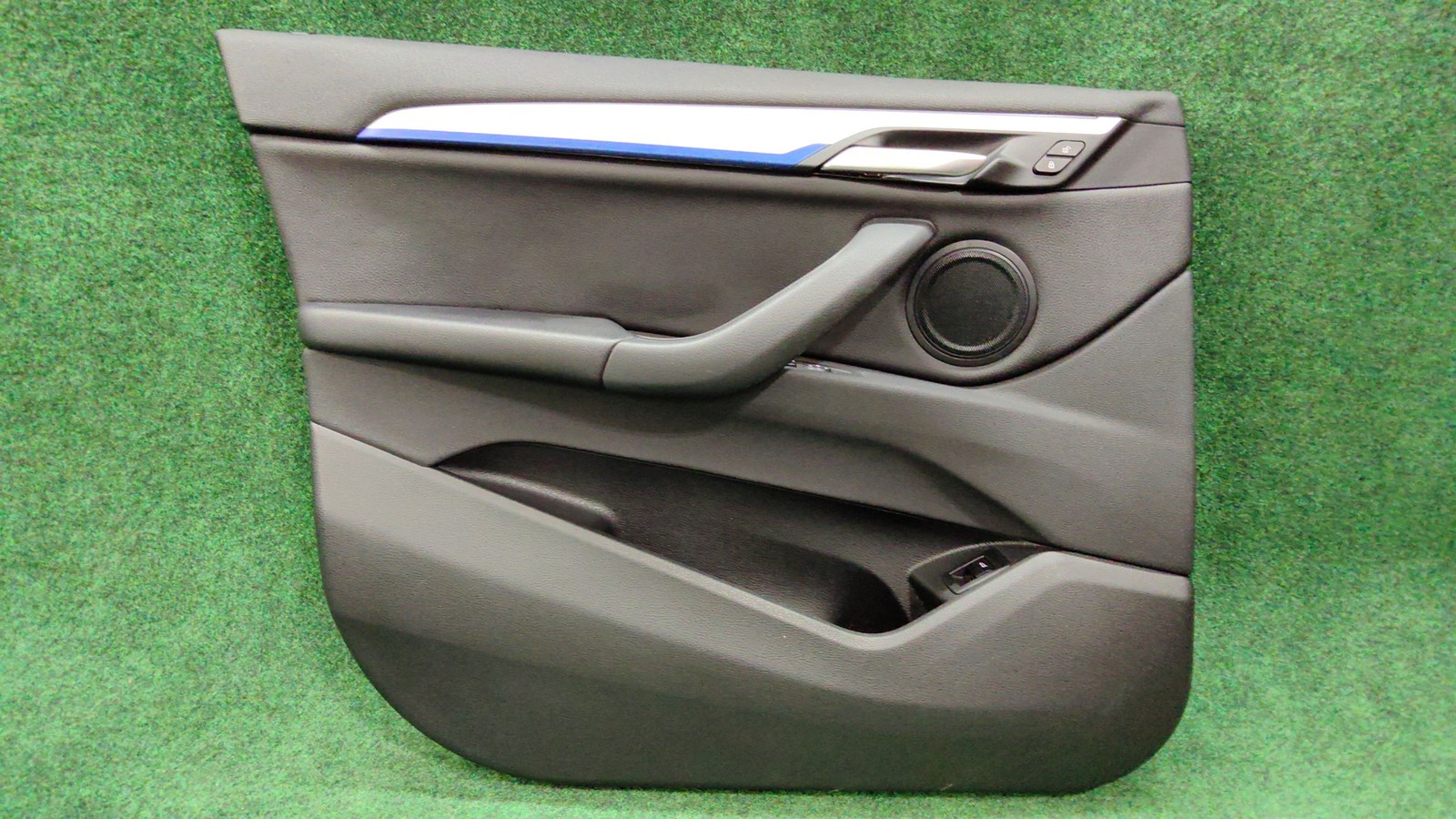 2017-2023 Bmw X1 Front Door Trim Panel Left Lh Black/kcsw Oem 51417438051