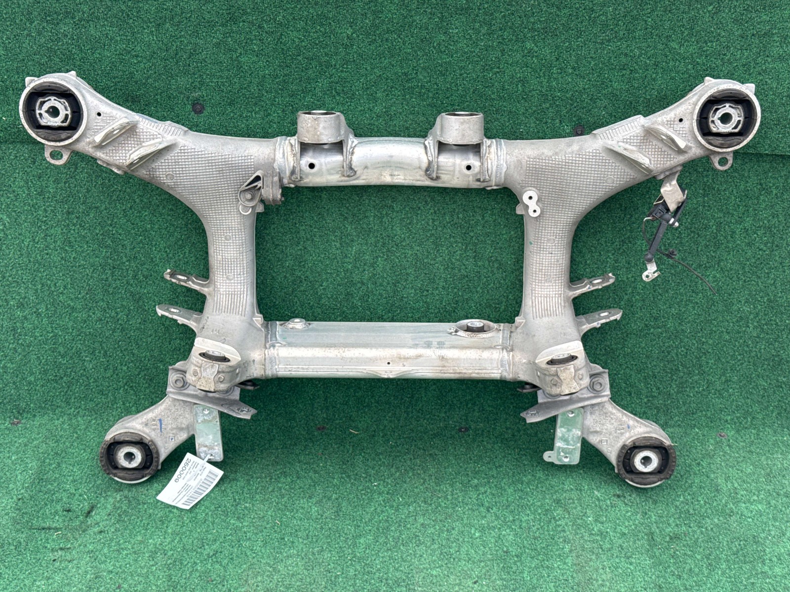 2017-2023 BMW 530i AWD Rear Subframe Suspension Crossmembe OEM 33316861201