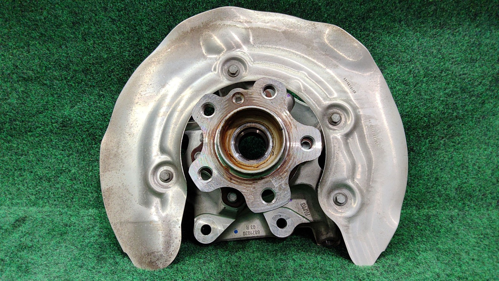 2018-2024 BMW X3 Rear Right Driver Side Spindle Knuckle & Hub OEM 33306871028