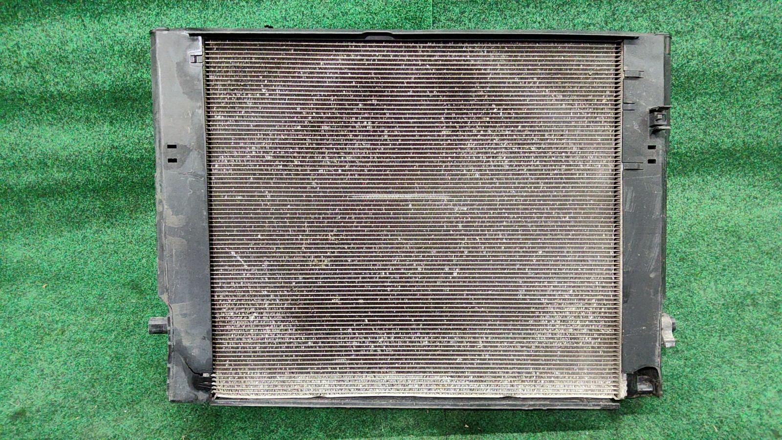 2014-2019 BMW 330I Radiator Front OEM 17118482625 17118625430 17118741830