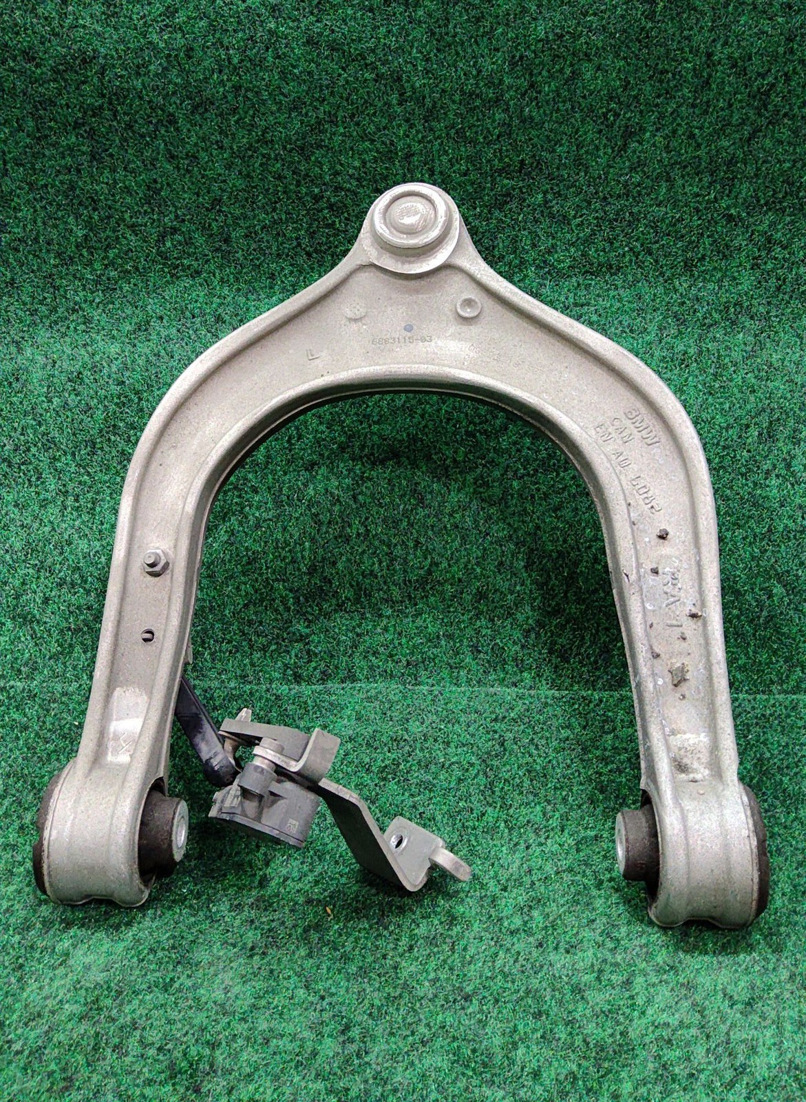 2019-2025 BMW X5 Front Upper Left Control Arms w/Ball Joints OEM 31106883116