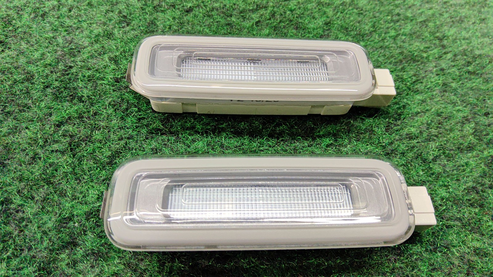 2017-2024 Audi A4 Headliner Roof Lamps Set Of 2 Pcs Oem 4m0947105